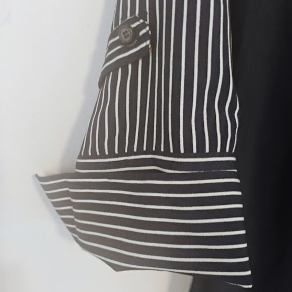 LOFT Petites Striped Sleeve Contrast Dress in Size Small - Picture 6 of 7